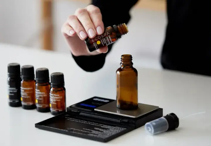 Stwórz Perfumy z Egipskich Olejków: Przewodnik DIY