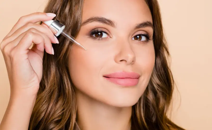 Retinol w pielęgnacji skóry - jak zacząć bez podrażnień?