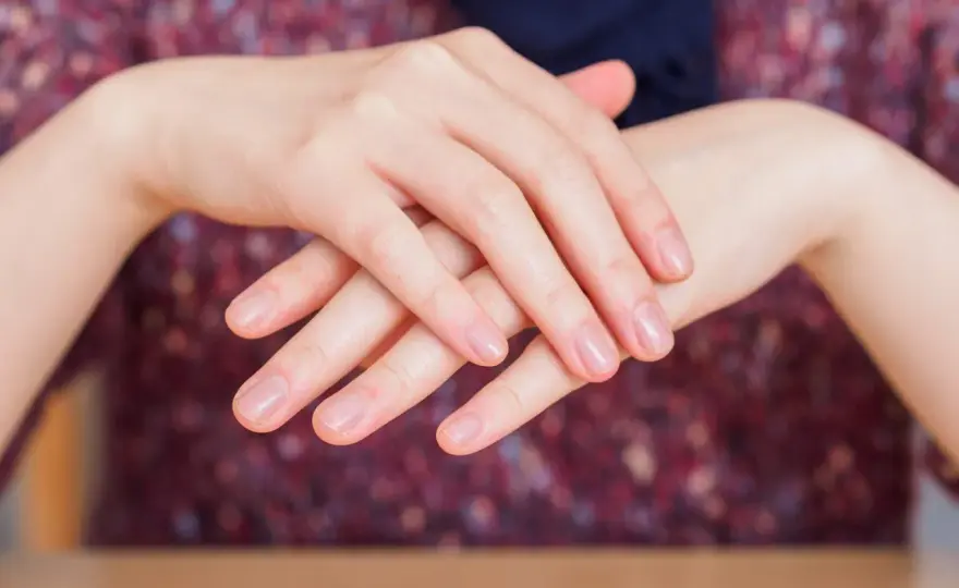 Manicure japoński - wady i zalety. Czy to dla Ciebie?